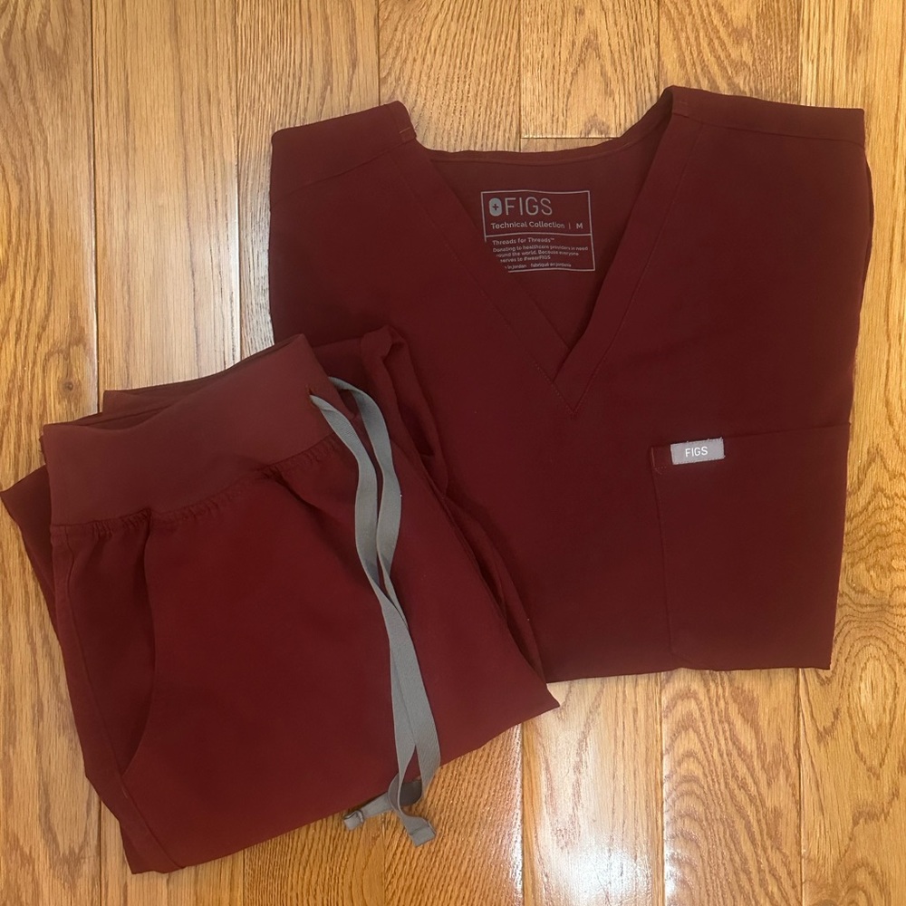 Figs Scrub Set in Burgundy Size Medium/Small